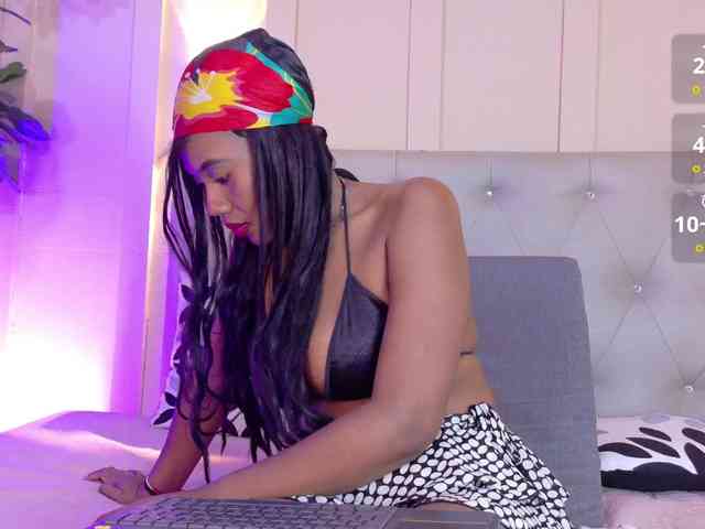 sofia-ebony webcam