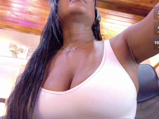 sofia-ebony webcam
