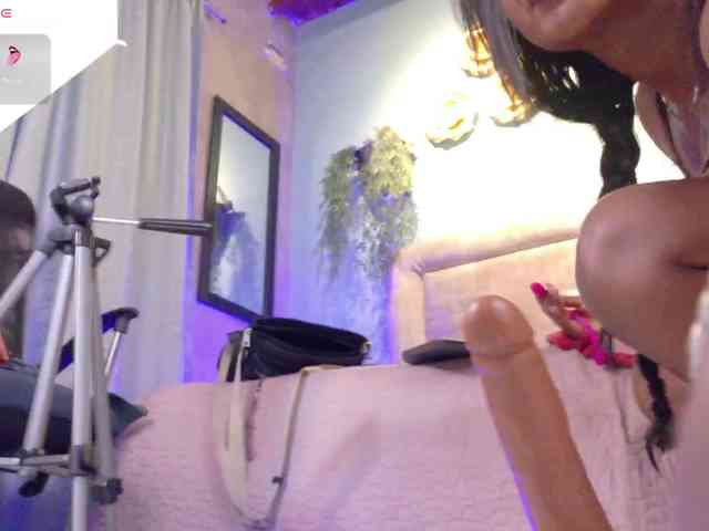 sofia-ebony webcam