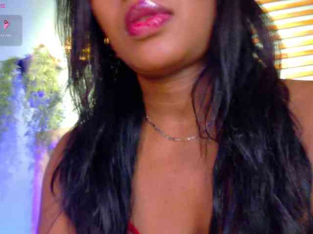sofia-ebony webcam