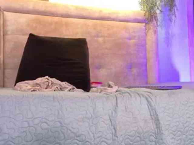sofia-ebony webcam
