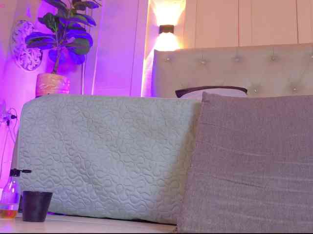sofia-ebony webcam