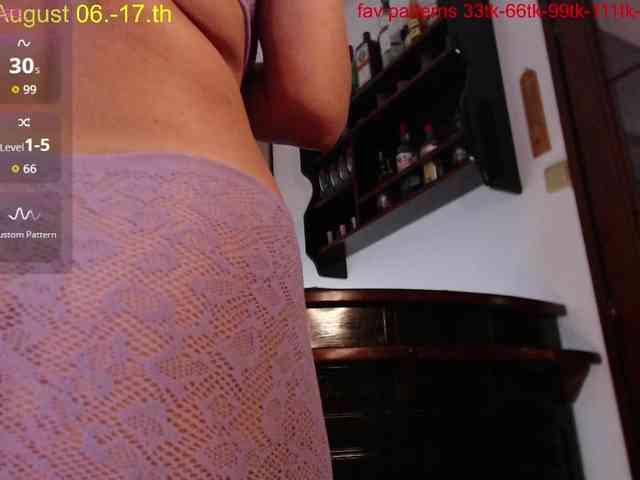Magdalenaaa Live Webcam on BongaCams