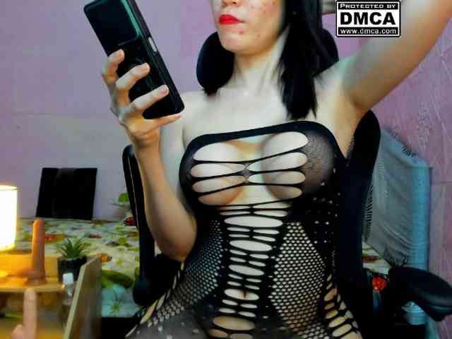 MommyXplode69