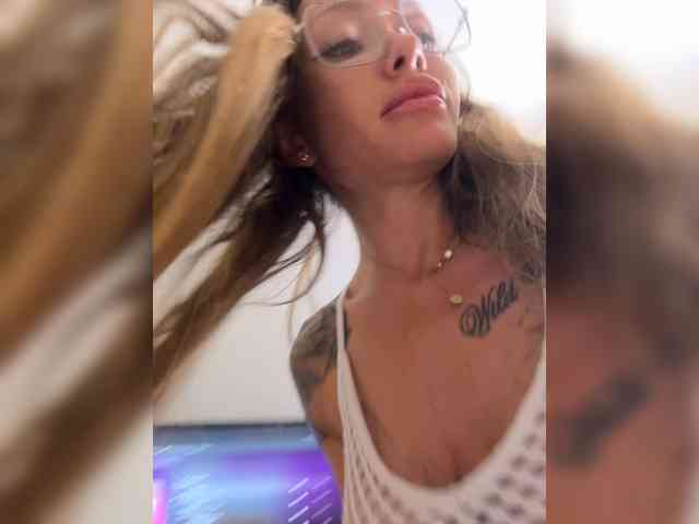 WILD-ANGEL777 webcam