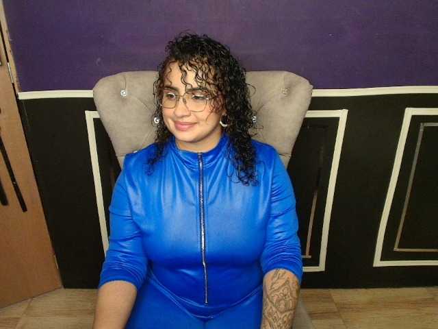 celeste04 live cam on BongaCams