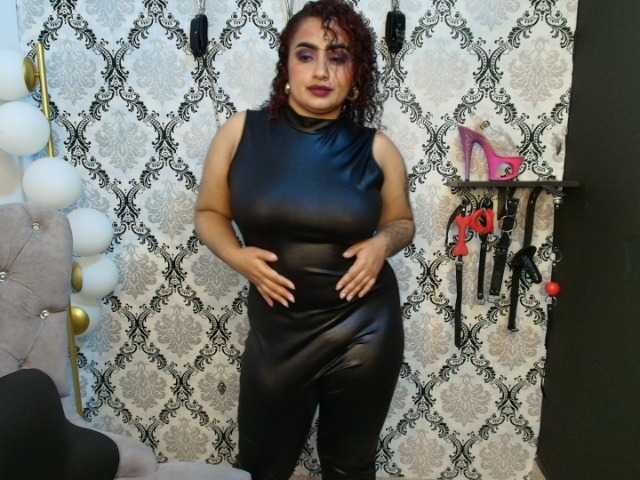celeste04 live cam on BongaCams
