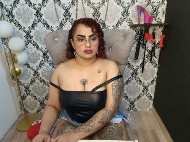 celeste04 live cam on BongaCams