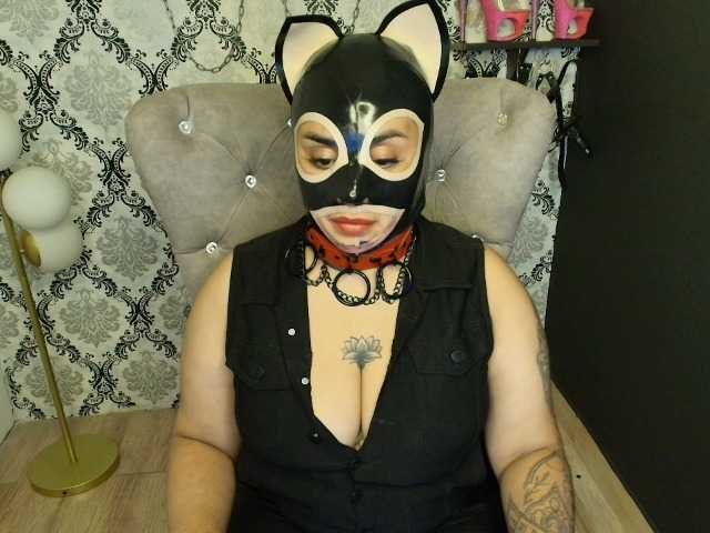 celeste04 live cam on BongaCams
