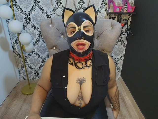 celeste04 live cam on BongaCams