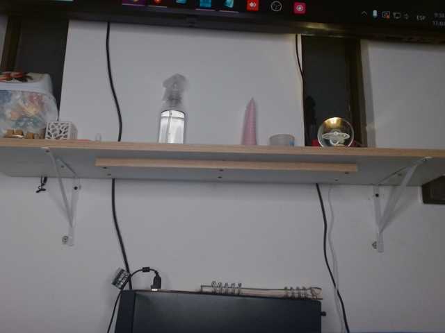 meli-jones69 live cam on BongaCams