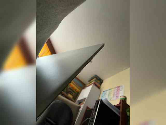 Abrilblond