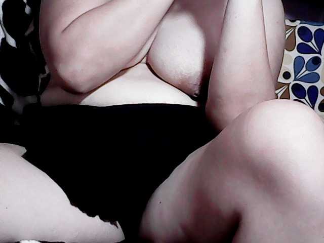 MoanFormebb live cam on BongaCams