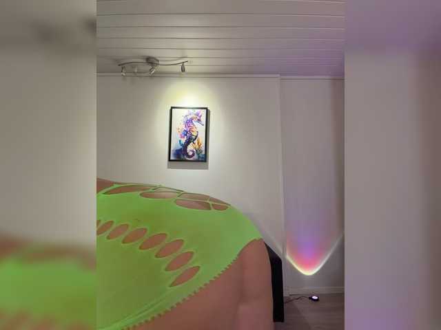IvyMeliss webcam