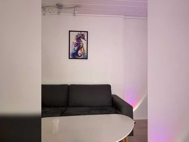 -Shining-'s BongaCams show and profile