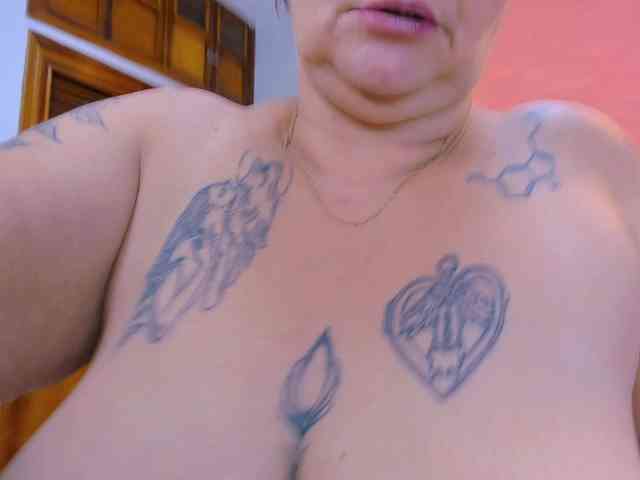 LauraRiley webcam