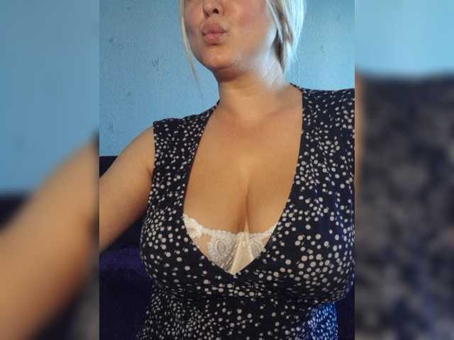 IEvaLov live webcam show