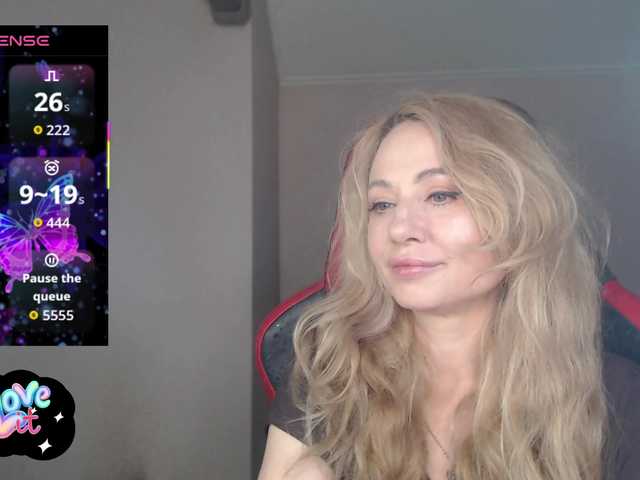 ---II---'s BongaCams show and profile