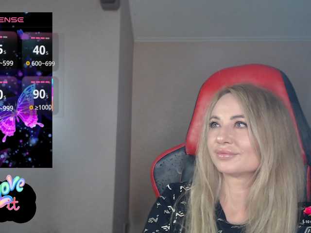 ---II---, en vivo ahora en BongaCams