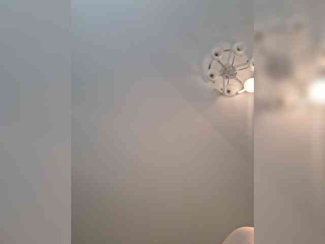 VyshlaZaVinom webcam