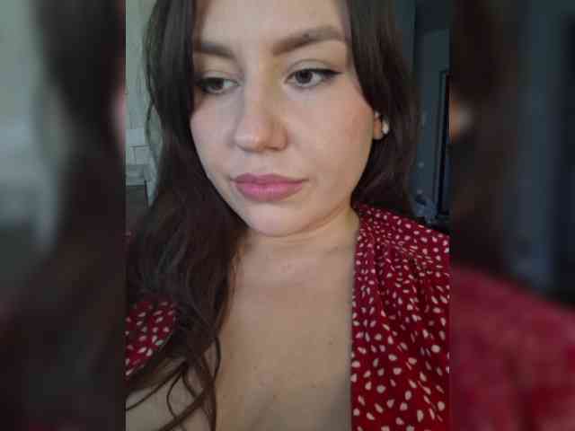 VyshlaZaVinom webcam