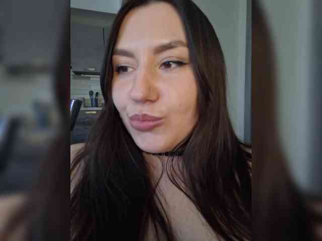 YoungMilf YoungMilf