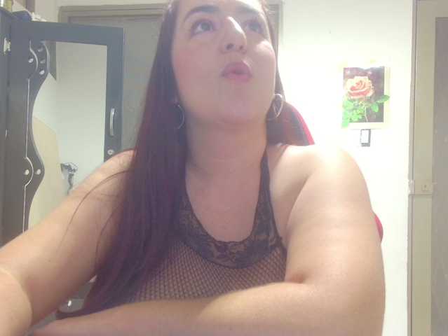 rosahills live cam on BongaCams