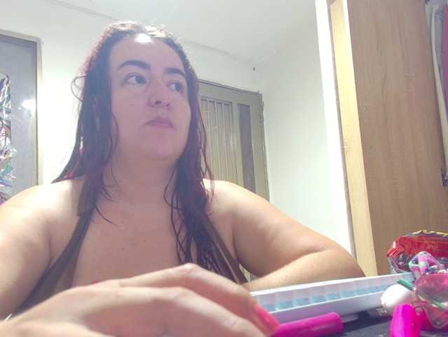 rosahills live cam on BongaCams