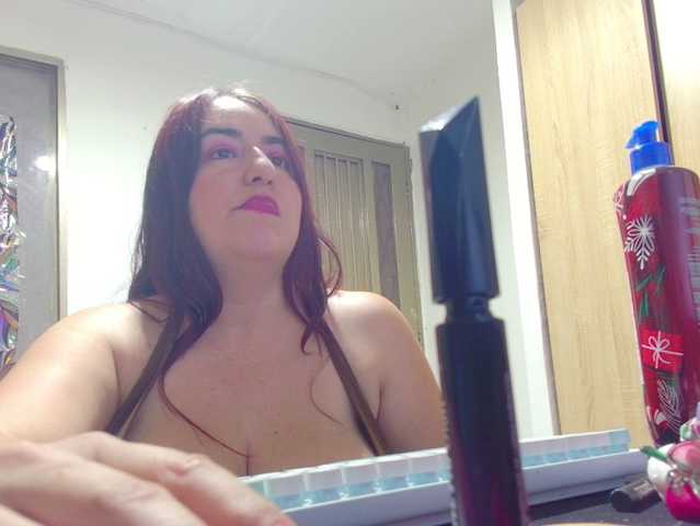 rosahills live cam on BongaCams
