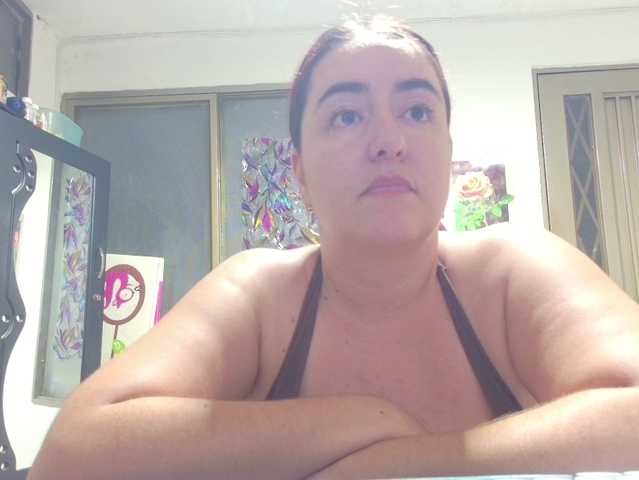 rosahills, en vivo ahora en BongaCams