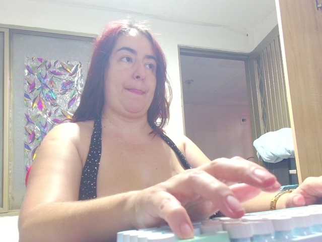rosahills live cam on BongaCams