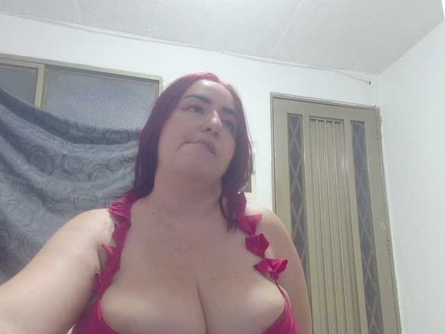 rosahills live cam on BongaCams