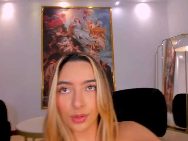 MelissaMoore live cam on BongaCams
