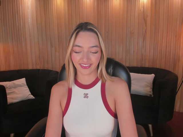 MelissaMoore live cam on BongaCams