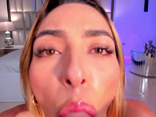 MelissaMoore's BongaCams show and profile