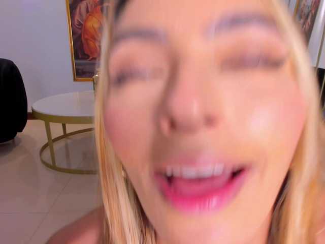 MelissaMoore live cam on BongaCams