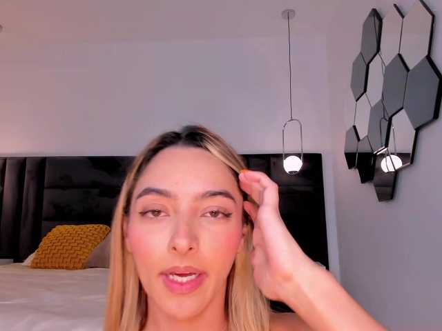 MelissaMoore live cam on BongaCams
