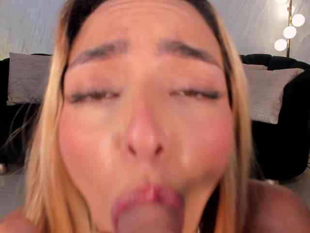 MelissaMoore webcam