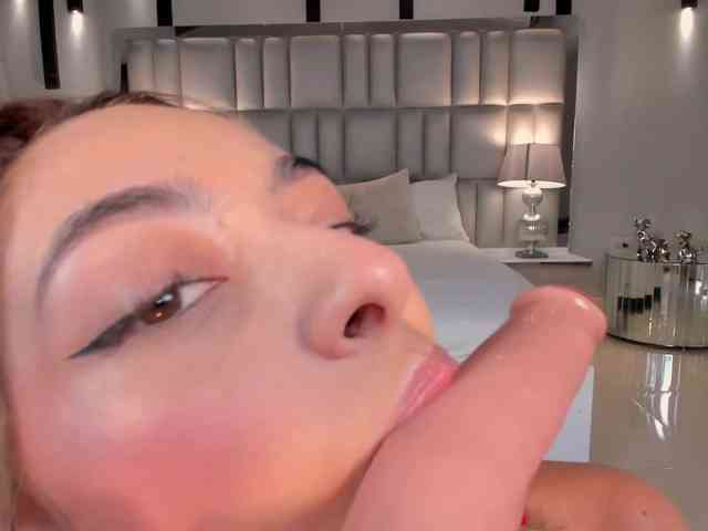 MelissaMoore webcam