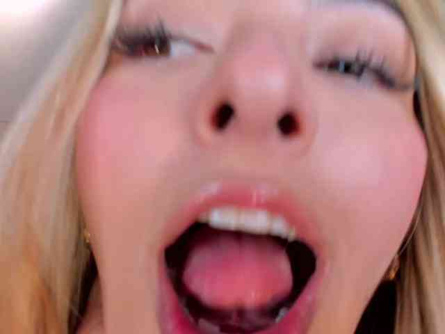 MelissaMoore webcam