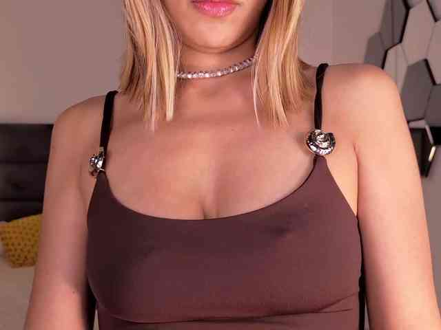 MelissaMoore webcam