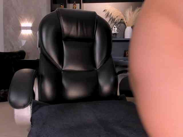MelissaMoore webcam