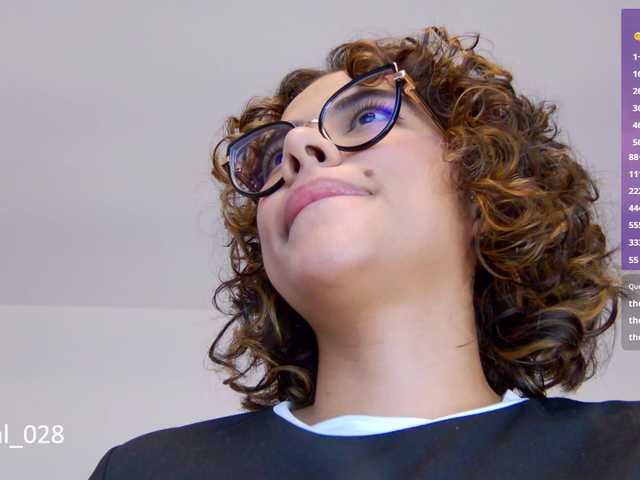 MarilynStone live cam preview