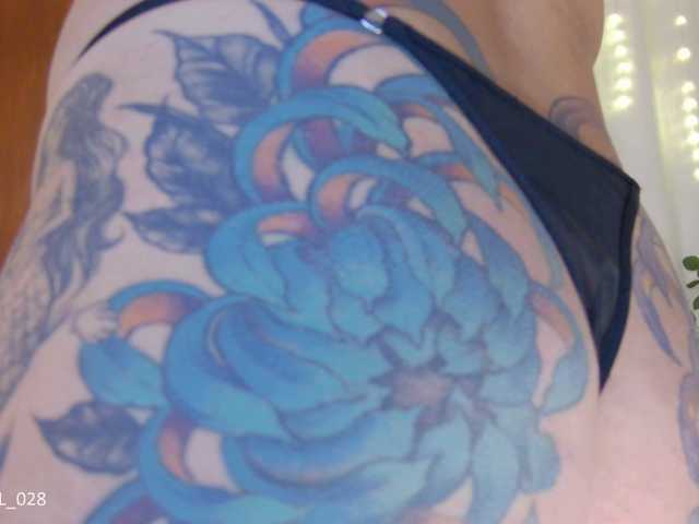 marilynstone cam belle