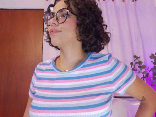 MarilynStone webcam