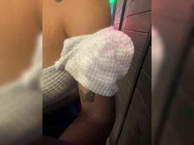 MarilynStone webcam