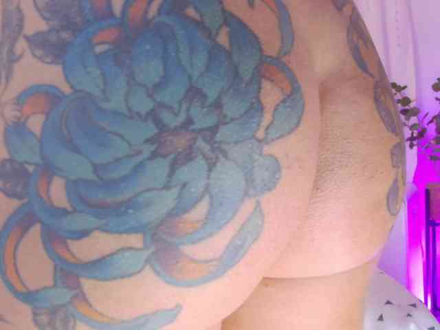 MarilynStone webcam