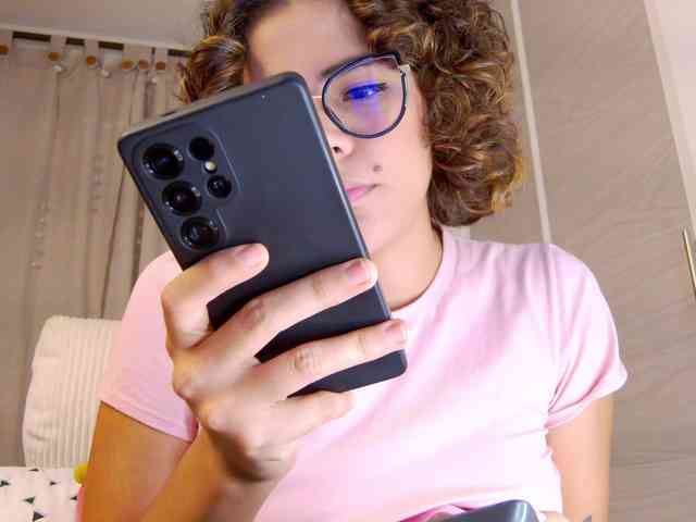 MarilynStone webcam