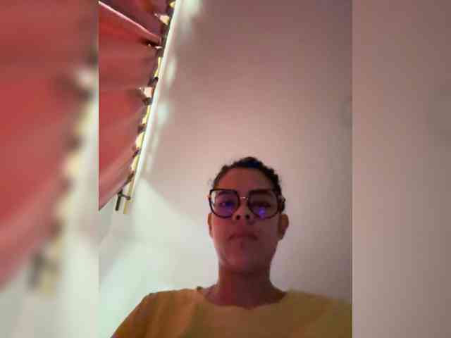 MarilynStone webcam