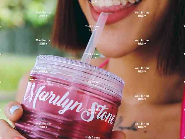 MarilynStone webcam